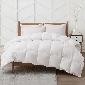 Unikome Medium Weight Extra Soft Goose Down Feather Fiber Comforter $300
